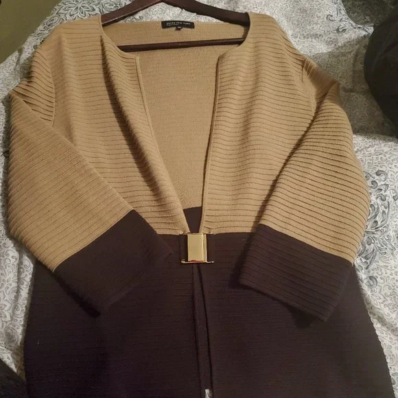 Jones New York Sweater - Picture 1 of 3